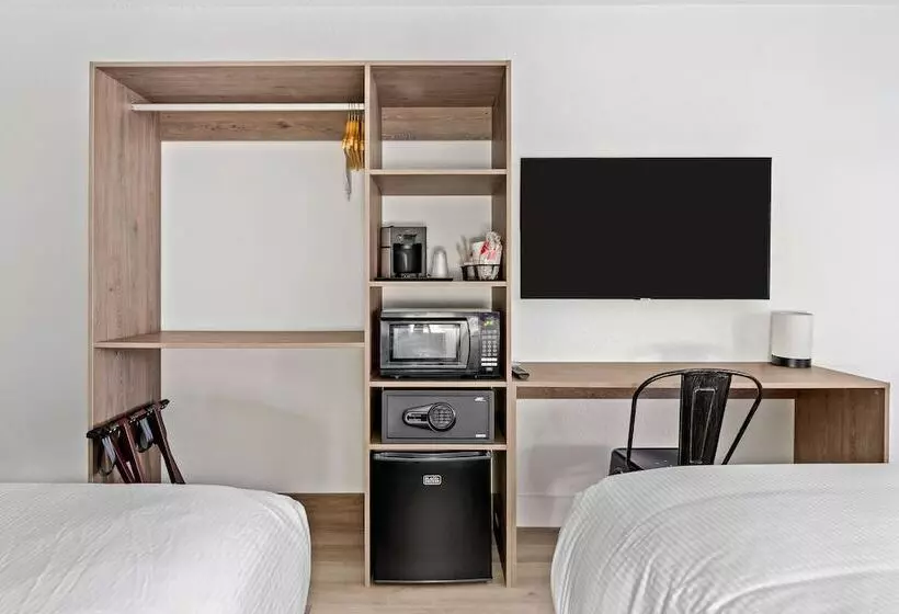 ホテル Developer Inn Highway, A Howard Johnson By Wyndham