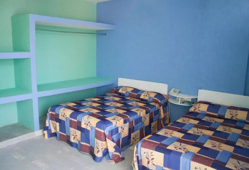 Отель Dorados Acapulco