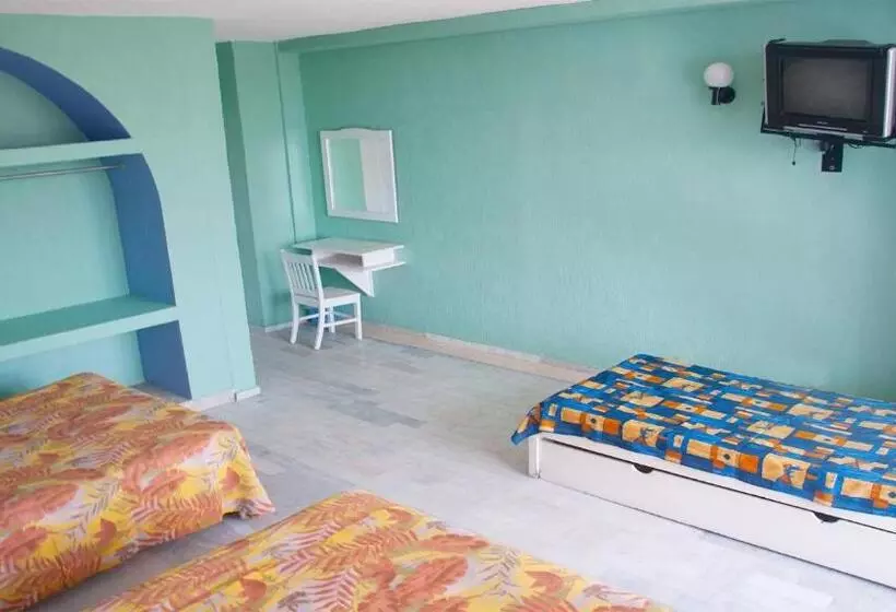 Отель Dorados Acapulco