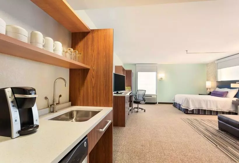 هتل Home2 Suites By Hilton Fargo, Nd