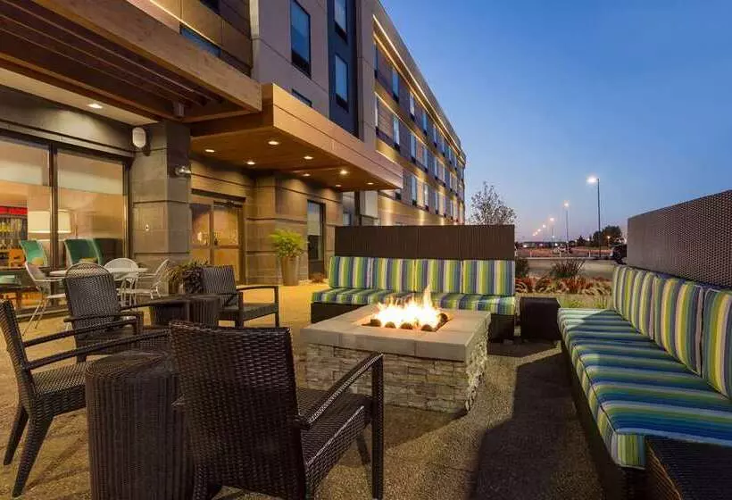 هتل Home2 Suites By Hilton Fargo, Nd