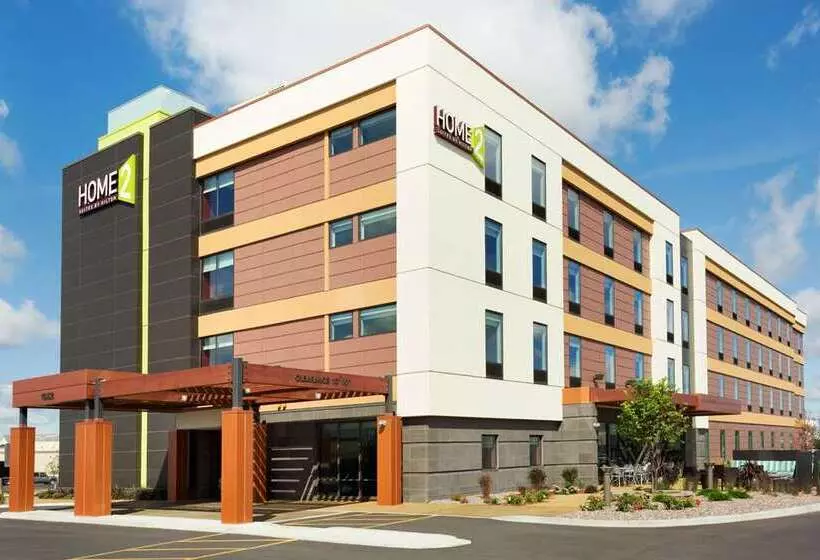هتل Home2 Suites By Hilton Fargo, Nd