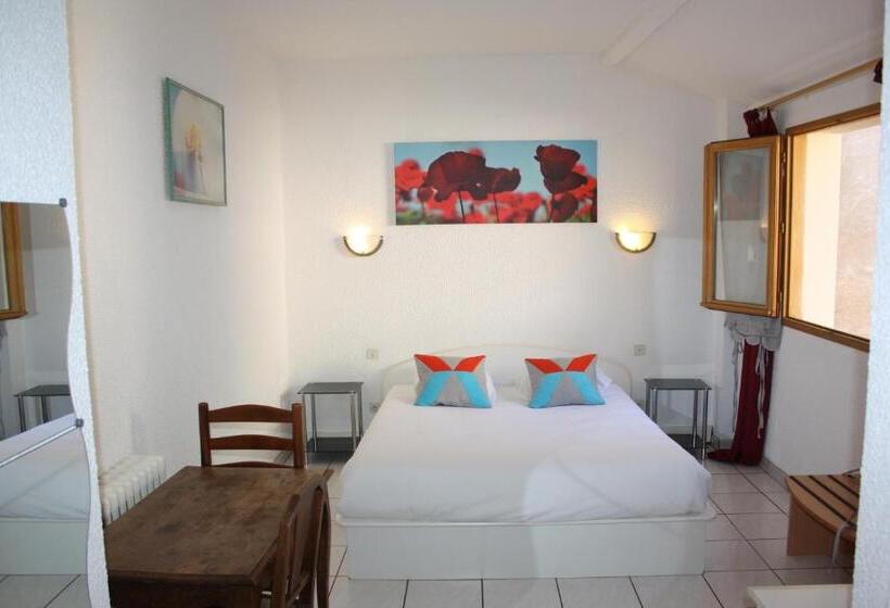 فندق Hôtel République