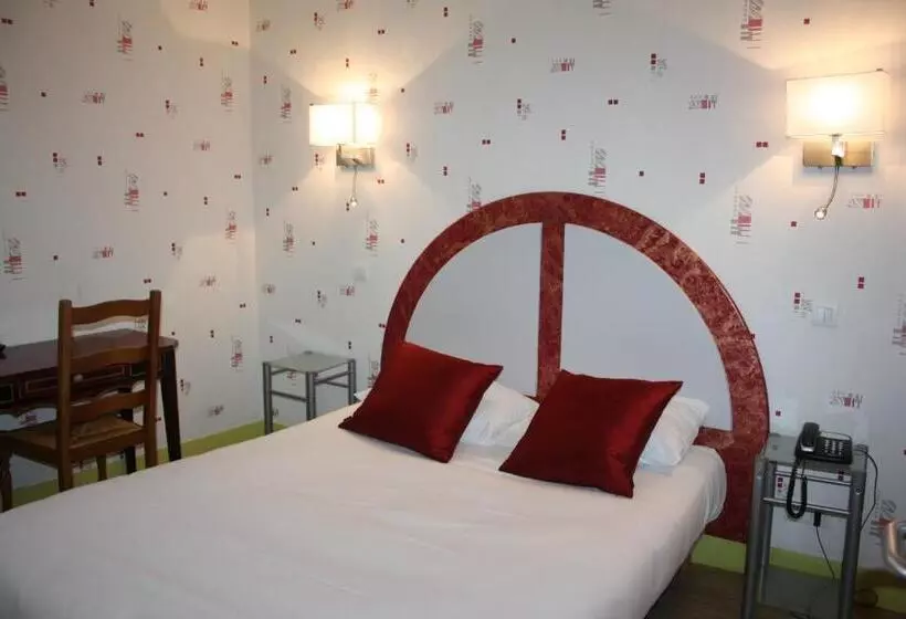 هتل Hôtel République