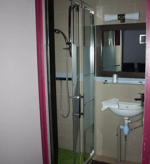 هتل Hôtel République