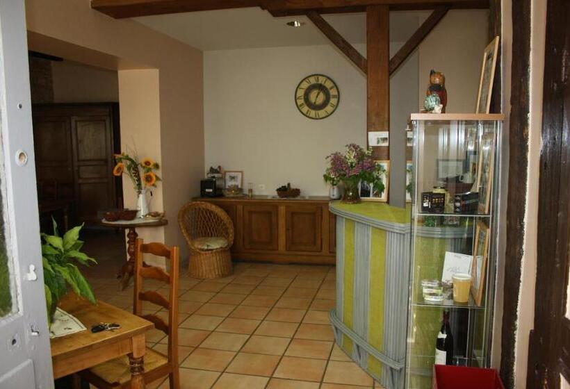 فندق Hôtel République