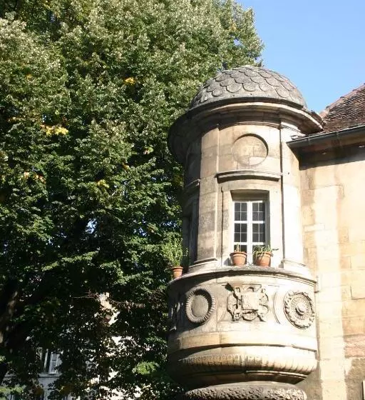 هتل Hôtel République