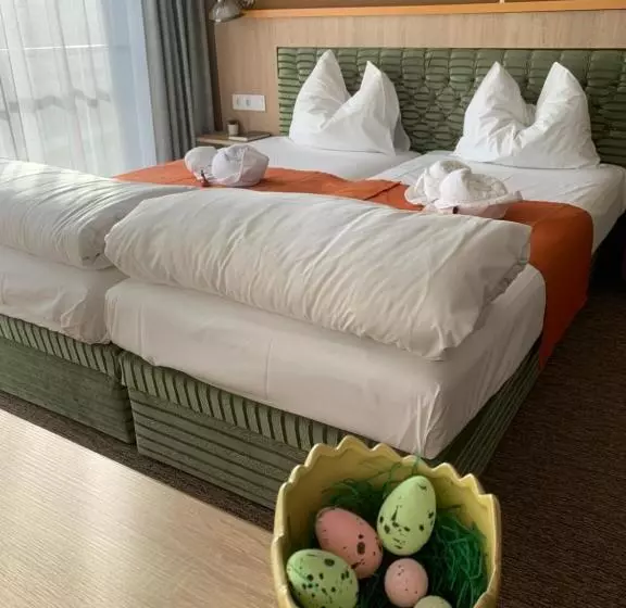 Отель Várfal Wellness Panzió