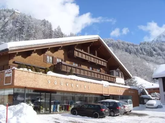 تختخواب و صبحانه Matt Pension