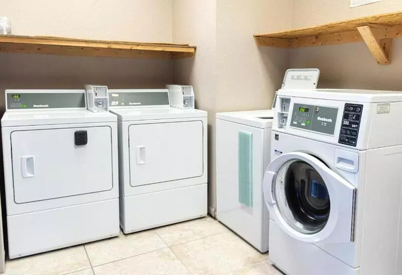 בית מלון כפרי Premium Inn And Suites