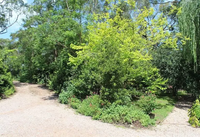 Отель Storey Grange