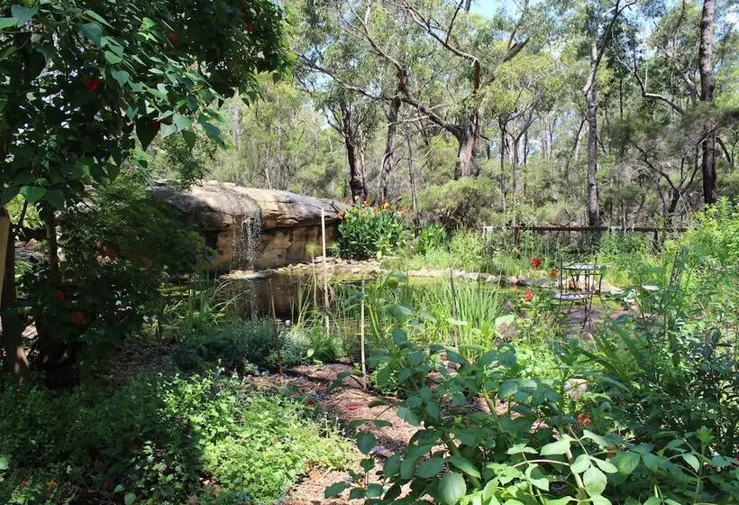 Отель Storey Grange