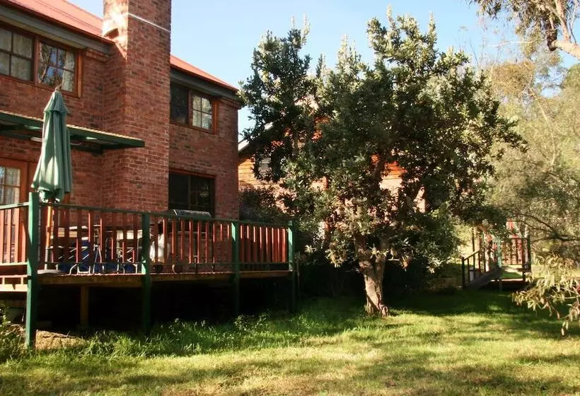 Отель Storey Grange