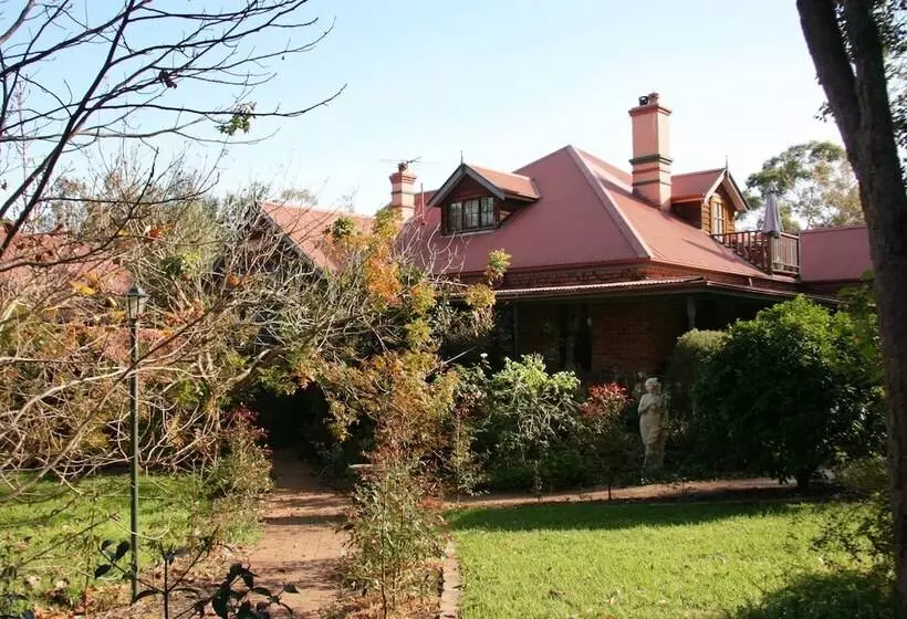 Отель Storey Grange