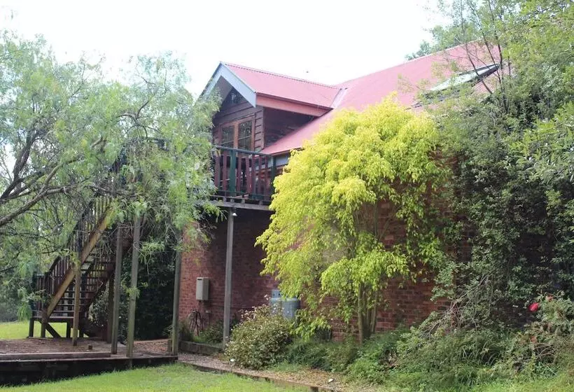 Отель Storey Grange