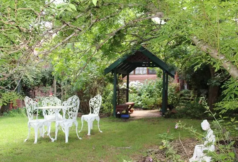 Отель Storey Grange