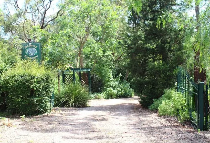 Отель Storey Grange