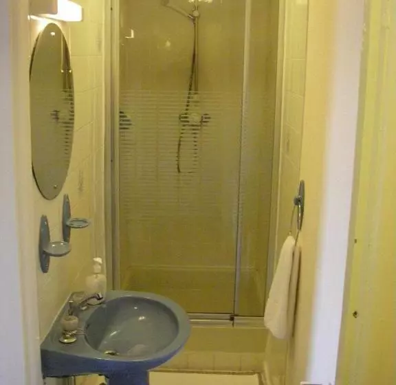 فندق The Waldorf