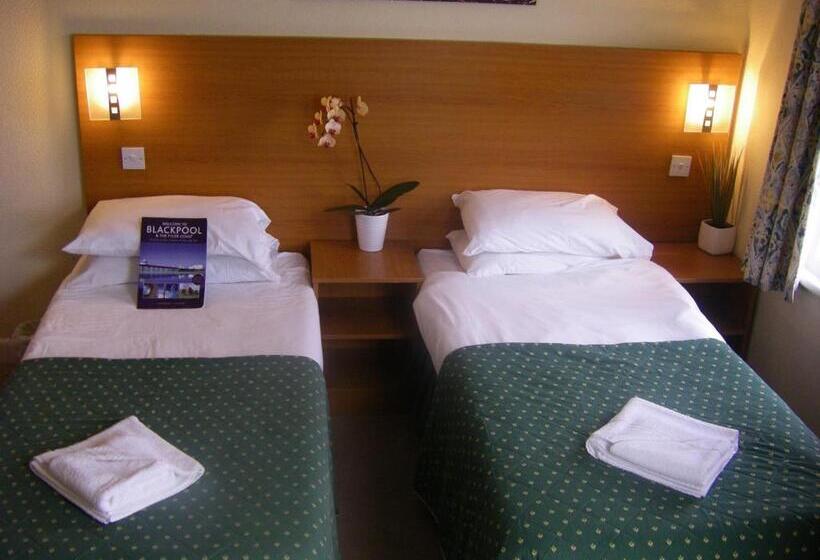 בית מלון כפרי The Waldorf