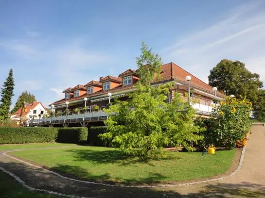 Hotel Tiptop An Der Seepromenade