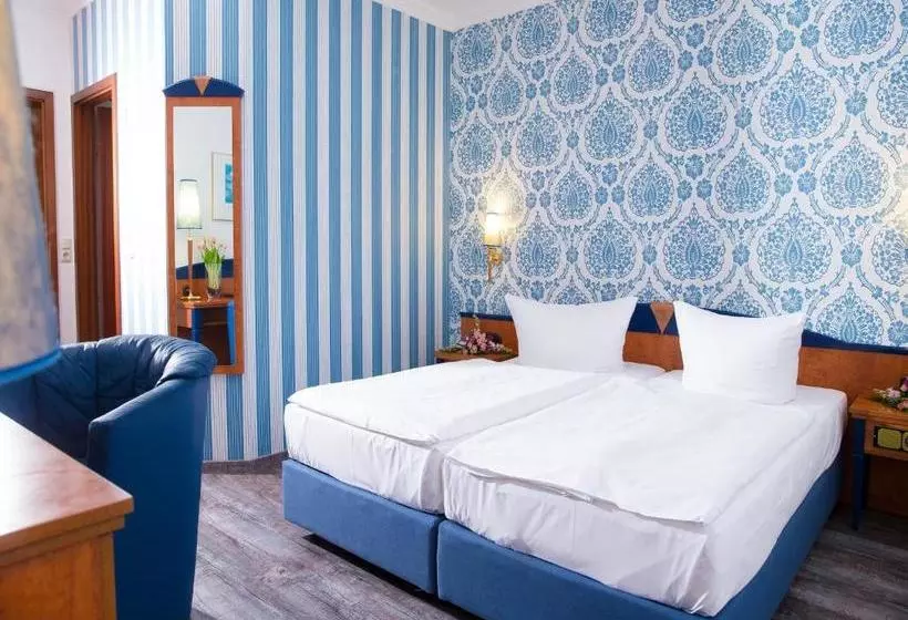 ホテル Pension Weinberg Güstrow