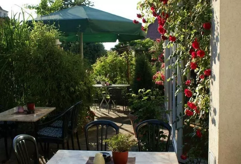 ホテル Pension Weinberg Güstrow