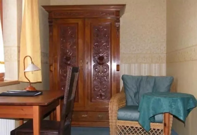 Und Restaurant Landhaus Hönow Ohg