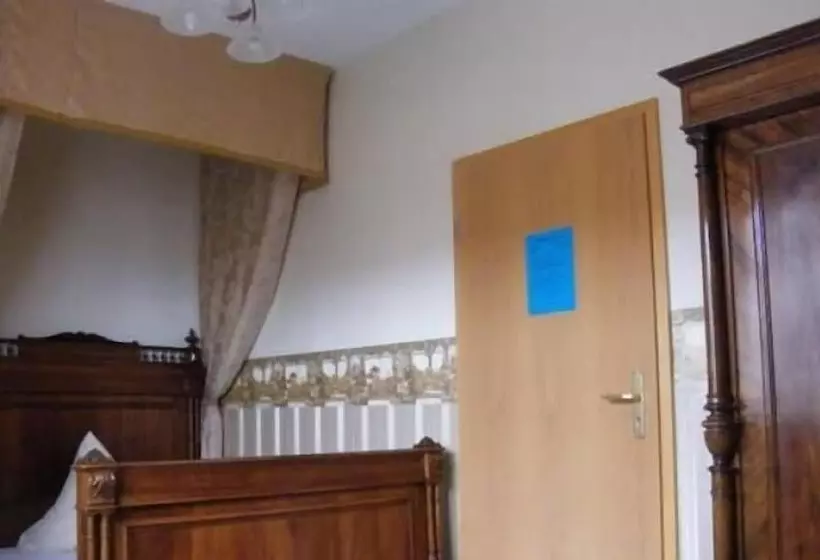 Und Restaurant Landhaus Hönow Ohg