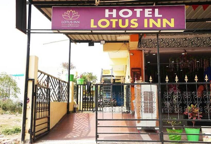 Отель Lotus Inn Near Udaipur City Railway Station