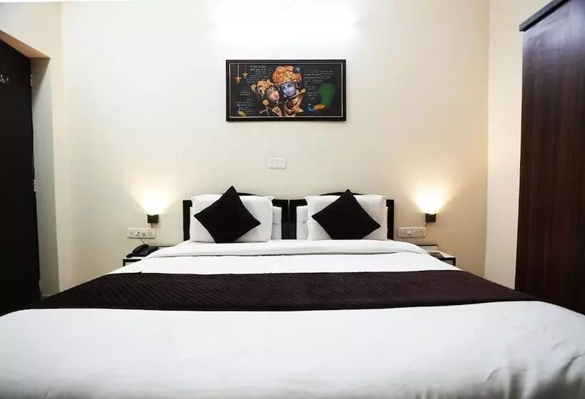 هتل Lotus Inn Near Udaipur City Railway Station