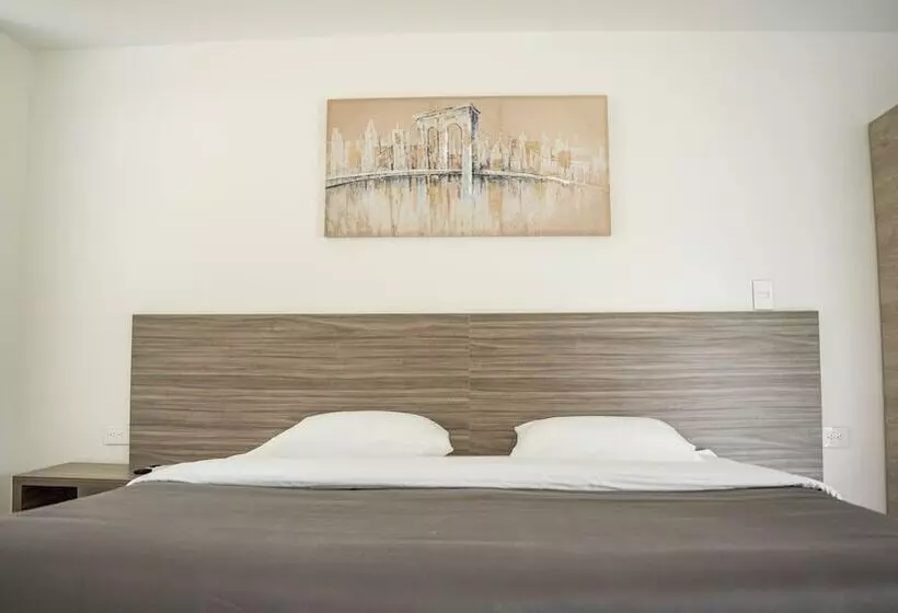 ホテル Palo Grande Cf Pereira