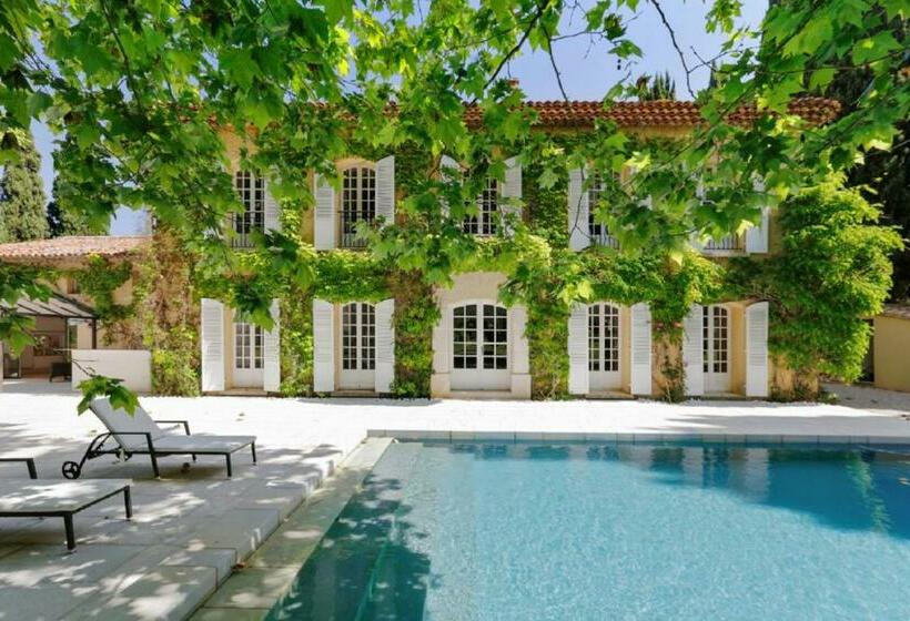 ベッドアンドブレックファースト Bastide De Gueissard