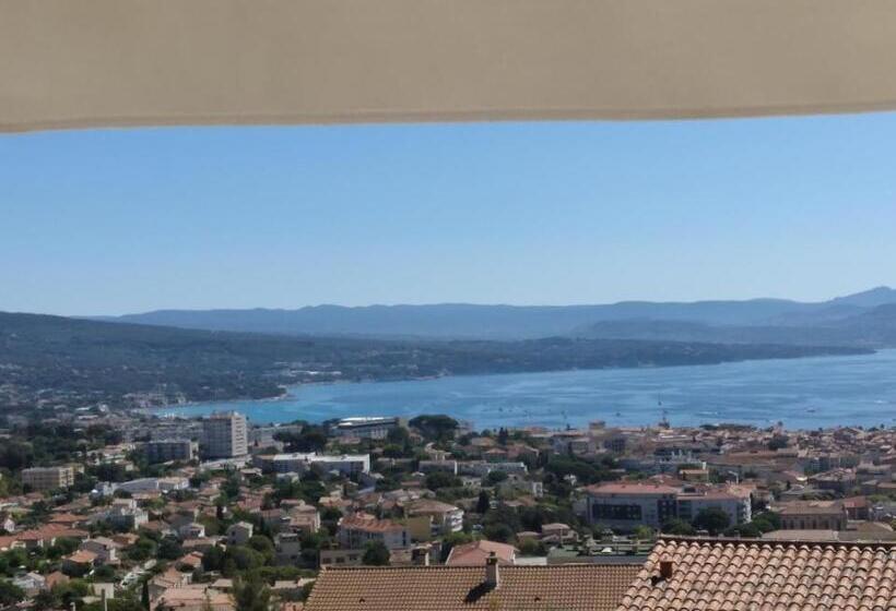 تختخواب و صبحانه Le Spot 577- Adults Only