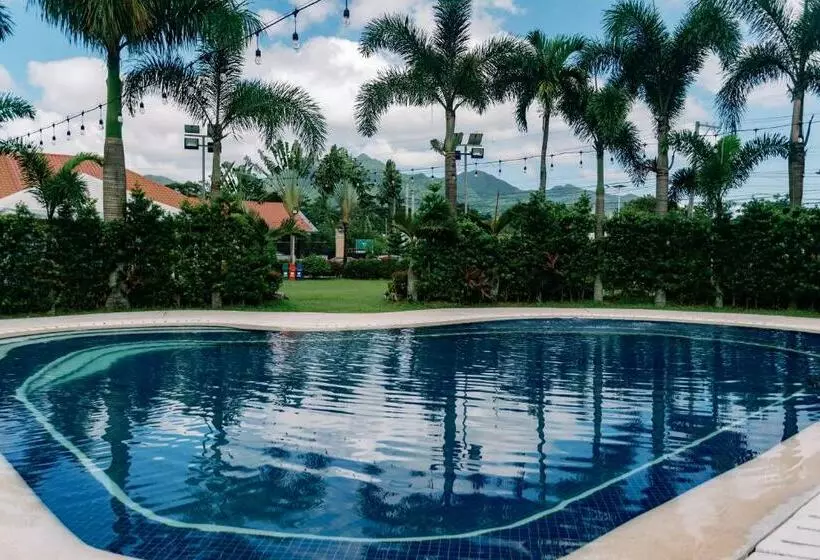 ホテル 3 Peaks Resort & Boutique