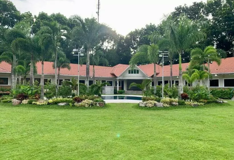 ホテル 3 Peaks Resort & Boutique