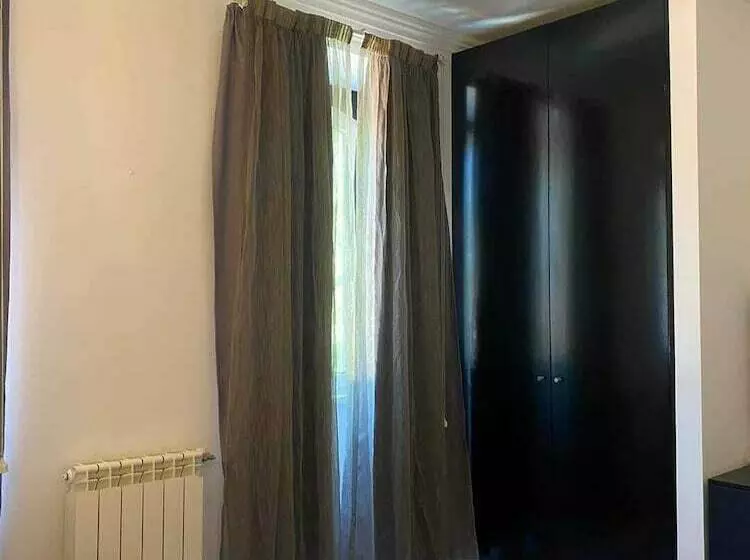 ホテル Al & Snack Bar éden