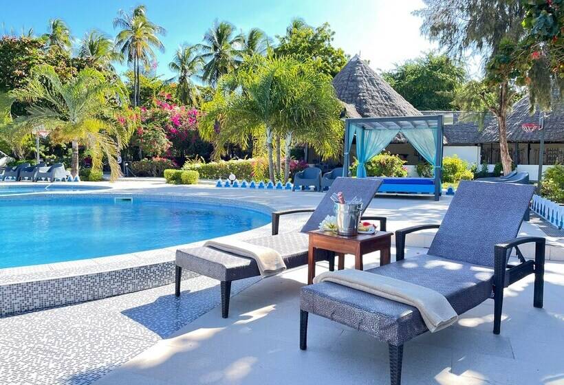 فندق Five Palms Bwejuu