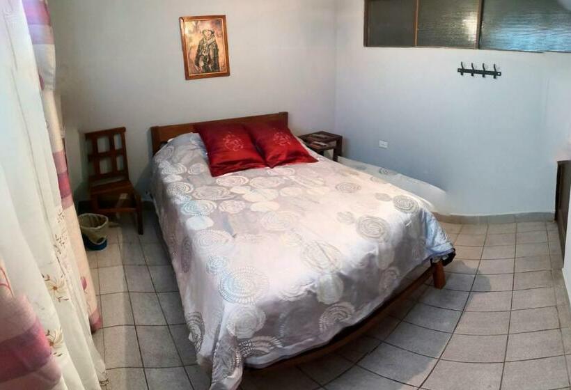 פנסיון Casa Discreta Cochabamba