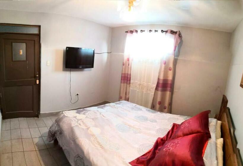 פנסיון Casa Discreta Cochabamba