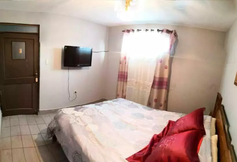 پانسیون Casa Discreta Cochabamba