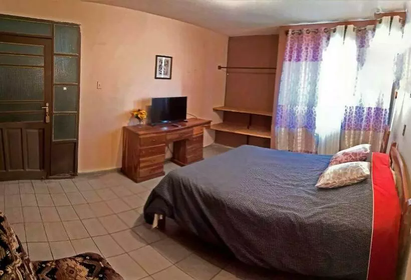 پانسیون Casa Discreta Cochabamba