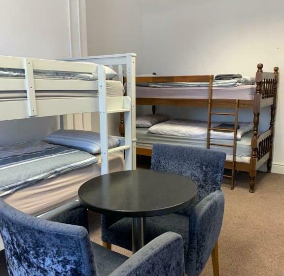 פנסיון City Centre Snug Private Room