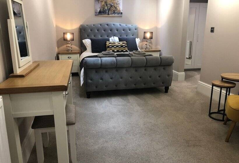 The Basement Flat Bath