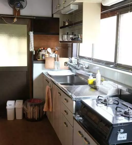 ユースホステル Guesthouse Kojiya 暮らしをつくる宿 旧糀屋