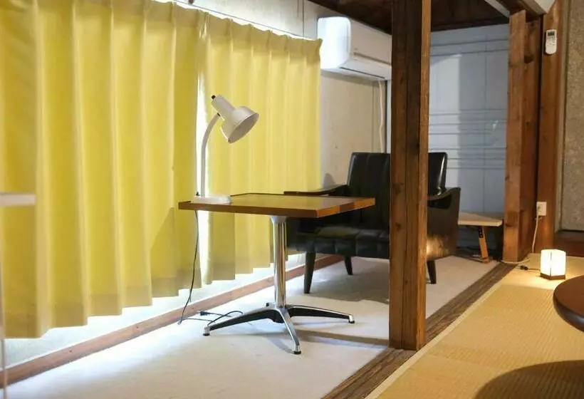 ユースホステル Guesthouse Kojiya 暮らしをつくる宿 旧糀屋