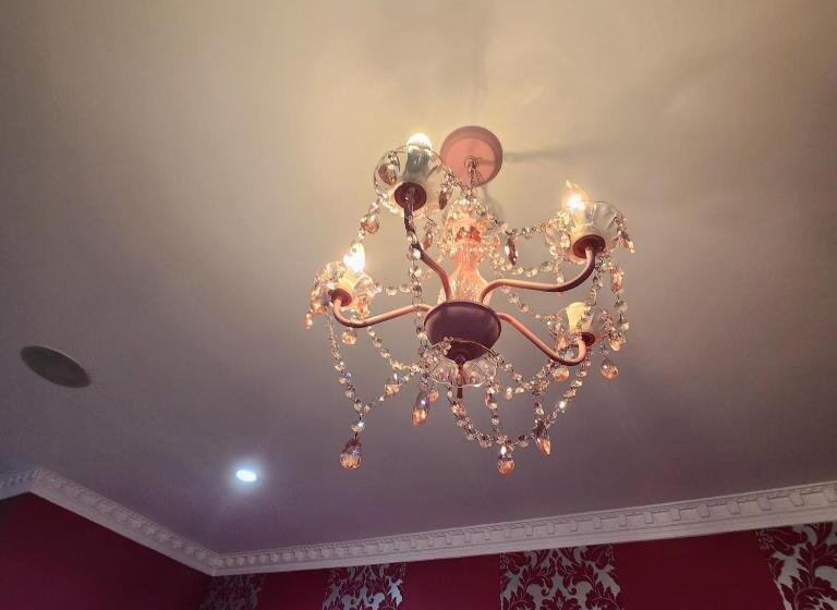 Hostel The Empress Palace