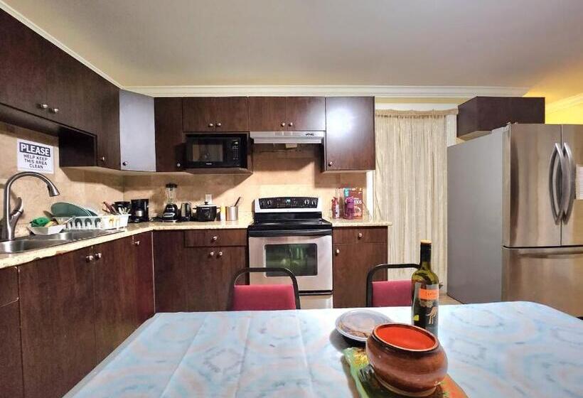 Szálló The Empress Palace