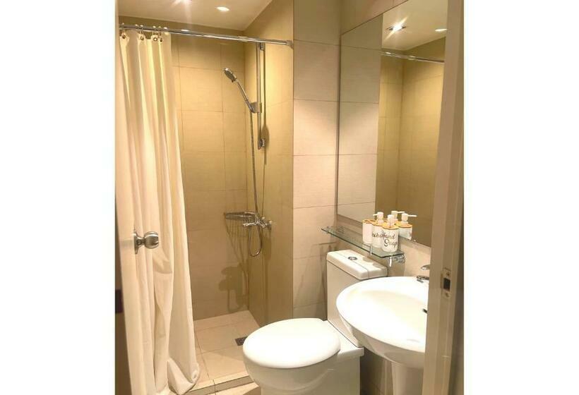 Azure 1br Apartment With Beach Pool Access Near Airport Pool View