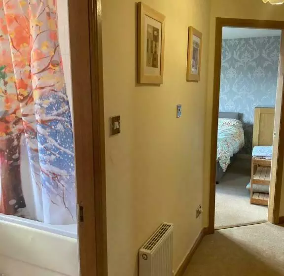 Aamiaismajoitus (B&B) Caledonia House