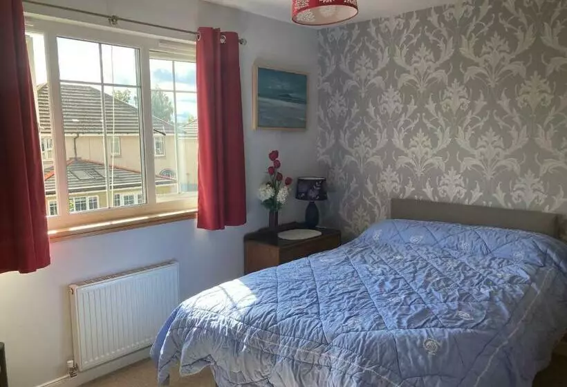 Aamiaismajoitus (B&B) Caledonia House